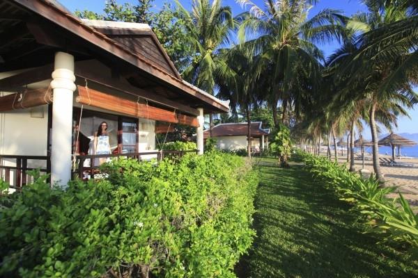 Deluxe Beachfront Villa 